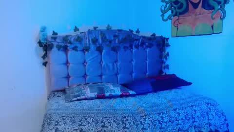 Nao online show from 11-24-25, 12:49