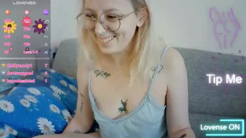 Snapshot of naozuqace chatting on 03-16-26, 12:20 NaozuQAce online show from 03-16-26, 12:20