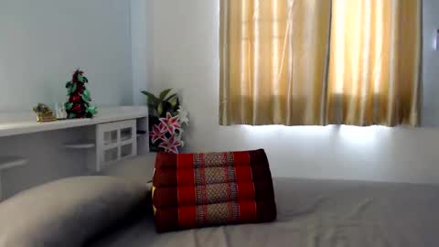 nareex online show from 12-19-25, 07:48