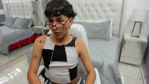 Snapshot of nash_kai11 chatting on 10-22-25, 11:26 NASH KAI online show from 10-22-25, 11:26