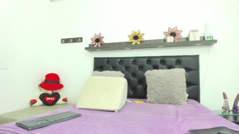 Debora online show from 12-14-24, 11:34