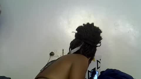 Snapshot of nasti_petite chatting on 02-23-25, 12:30 nasti_petite online show from 02-23-25, 12:30