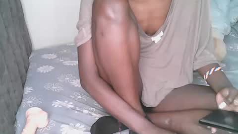 Snapshot of nasti_petite chatting on 11-13-25, 01:43 nasti_petite online show from 11-13-25, 01:43