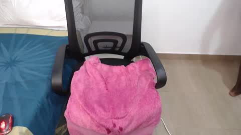 Mona online show from 01-27-25, 01:05