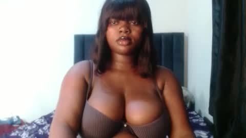 Snapshot of nastie_amanda chatting on 12-21-25, 08:05 Amanda online show from 12-21-25, 08:05