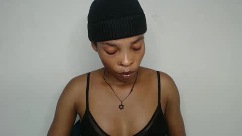 bella online show from 11-11-25, 08:31