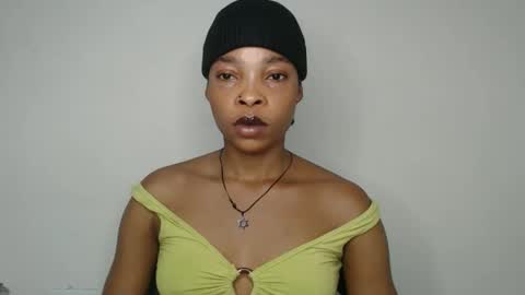 bella online show from 11-18-25, 09:58