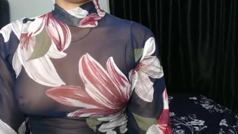 bella online show from 12-15-25, 09:08