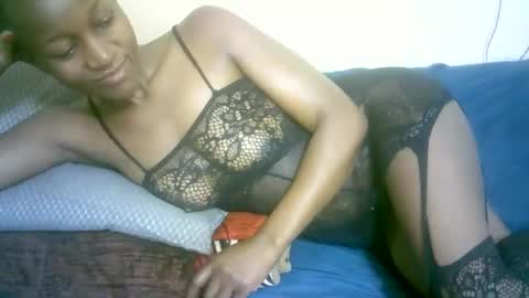 Marie online show from 10-10-25, 05:23