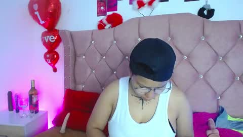 nat_evans8 online show from 04-23-26, 02:02