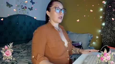 Snapshot of nata_paris chatting on 02-20-25, 12:08 Natalia online show from 02-20-25, 12:08
