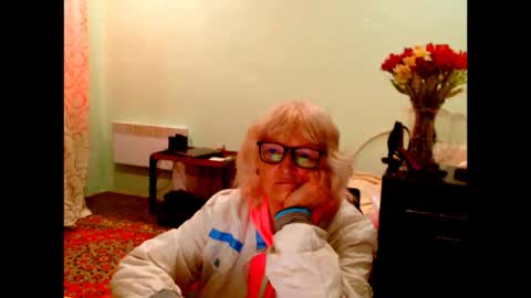 Snapshot of natali7634 chatting on 05-05-26, 09:06 natali online show from 05-05-26, 09:06