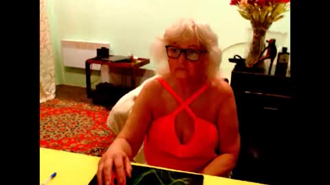 Snapshot of natali7634 chatting on 05-08-26, 02:39 natali online show from 05-08-26, 02:39