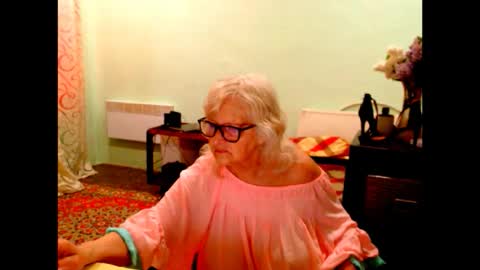 Snapshot of natali7634 chatting on 05-15-26, 07:04 natali online show from 05-15-26, 07:04
