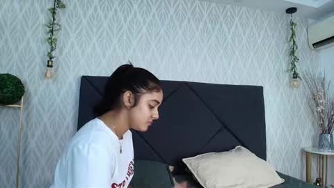 Naty  online show from 11-13-25, 12:26