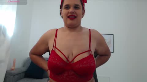 Snapshot of natalia_curvy1 chatting on 11-04-25, 06:29 Nathalia online show from 11-04-25, 06:29