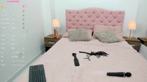 Natalia online show from 06-14-26, 04:03