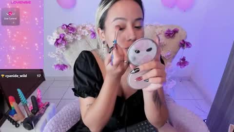 Snapshot of nataliahenao_69 chatting on 10-20-25, 12:00 Nataliua Henao online show from 10-20-25, 12:00