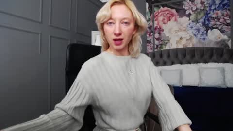 Natalie online show from 12-14-24, 07:29