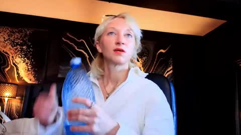 Natalie online show from 05-25-26, 05:02