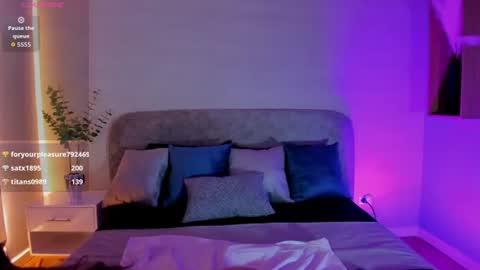 NATALIE BLAZE online show from 06-25-26, 01:05