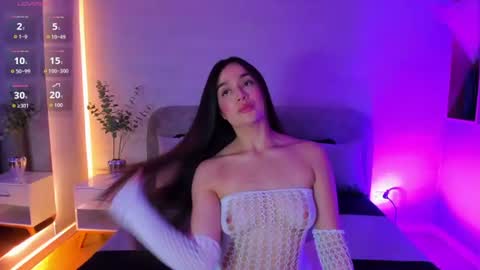 NATALIE BLAZE online show from 07-05-26, 04:19