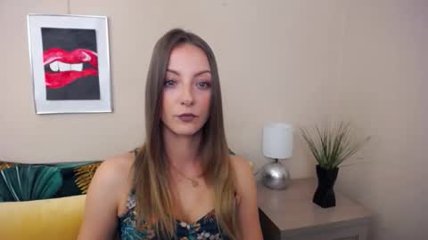Snapshot of natalie_live chatting on 05-20-26, 06:30 NatalieSexy online show from 05-20-26, 06:30