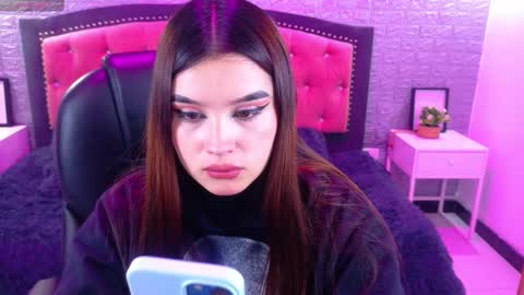 natalie  online show from 10-28-25, 02:59