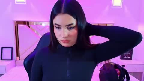natalie  online show from 07-18-26, 07:50