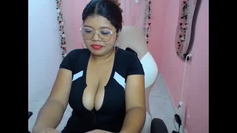 natalie_tits1 online show from 10-22-25, 07:02