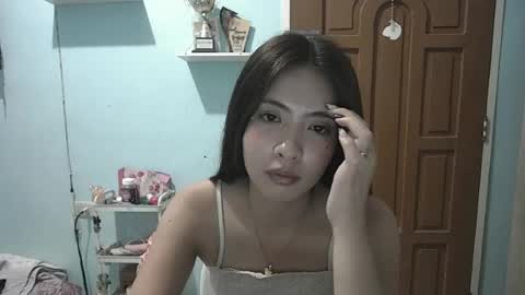 Snapshot of nataliegirl_ chatting on 07-26-26, 09:38 Natalie online show from 07-26-26, 09:38