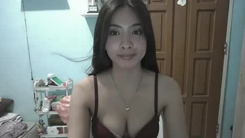 Snapshot of nataliegirl_ chatting on 07-28-26, 11:17 Natalie online show from 07-28-26, 11:17