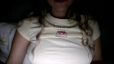 Snapshot of nataliexo111 chatting on 10-03-25, 09:23 Natali online show from 10-03-25, 09:23