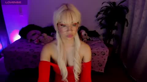 MissNatis online show from 04-24-26, 02:03