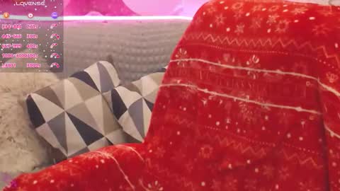 Snapshot of nataly_cute1 chatting on 10-30-25, 09:15 Nataly online show from 10-30-25, 09:15