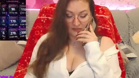 Snapshot of nataly_cute1 chatting on 12-14-25, 10:36 Nataly online show from 12-14-25, 10:36