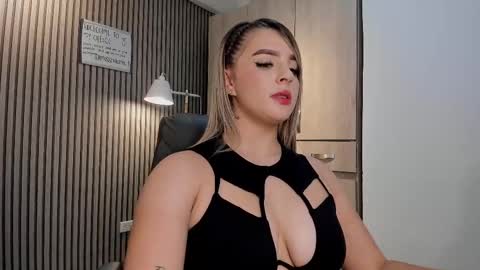 Snapshot of nataly_lblanck chatting on 10-08-25, 11:41 nataly_lblanck online show from 10-08-25, 11:41