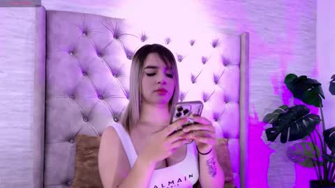Snapshot of nataly_lblanck chatting on 10-16-25, 12:28 nataly_lblanck online show from 10-16-25, 12:28