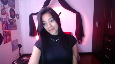 Snapshot of natalyescobar_lx chatting on 12-23-24, 02:17 Nataly Escobar online show from 12-23-24, 02:17