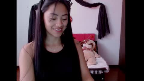 Snapshot of natalyescobar_lx chatting on 03-10-25, 03:52 Nataly Escobar online show from 03-10-25, 03:52