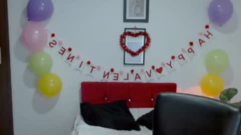 Snapshot of natalyescobar_lx chatting on 09-09-25, 12:05 Nataly Escobar online show from 09-09-25, 12:05