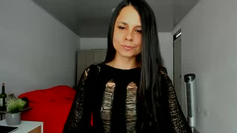 natalyfitt_7 online show from 06-10-26, 07:02