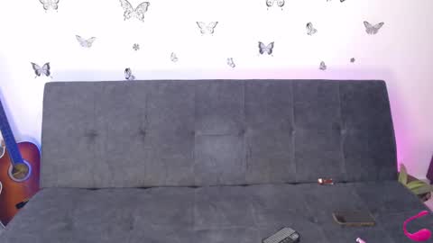 Snapshot of natalygreww chatting on 02-24-25, 11:09 online show from 02-24-25, 11:09