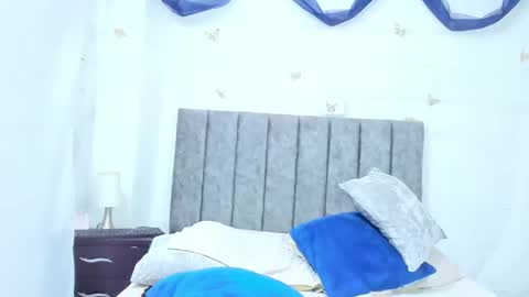 Snapshot of natalystevens chatting on 02-22-25, 12:49 natalystevens online show from 02-22-25, 12:49