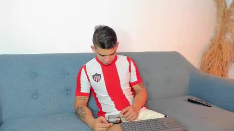 Snapshot of natan_77 chatting on 12-17-25, 03:29 natan_77 online show from 12-17-25, 03:29