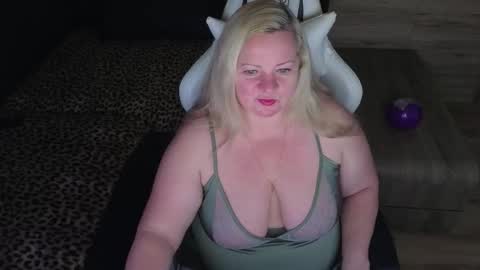 Natalli online show from 10-20-25, 08:09