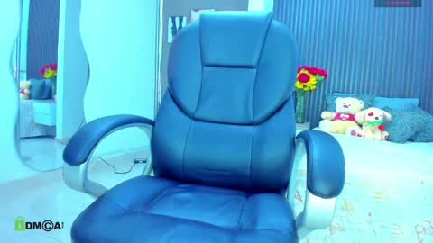 natasha online show from 04-19-26, 11:53