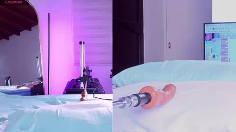 Snapshot of natasha__secret chatting on 03-20-26, 04:06 NATASHA online show from 03-20-26, 04:06