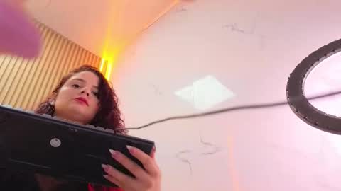 Natasha  tp   1430- 2100 online show from 02-18-26, 08:05