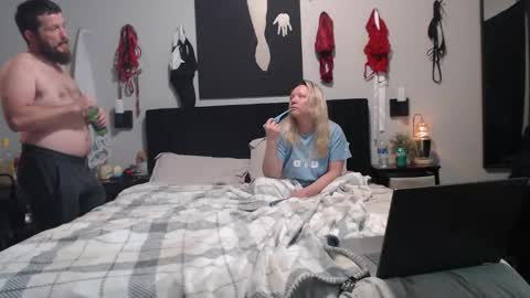 Snapshot of natasha_baby0 chatting on 01-06-26, 01:20 natasha_baby0 online show from 01-06-26, 01:20